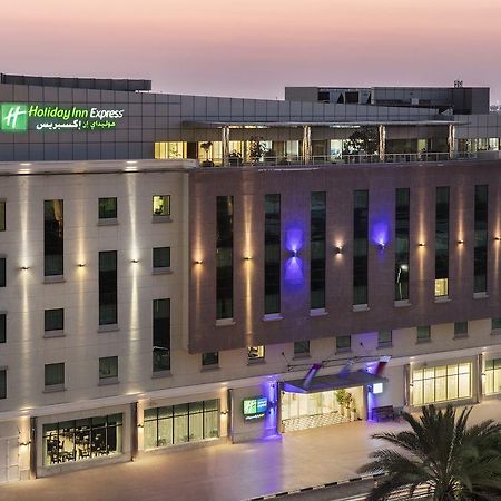 Holiday Inn Express Dubai Safa Park, An Ihg Hotel Екстер'єр фото