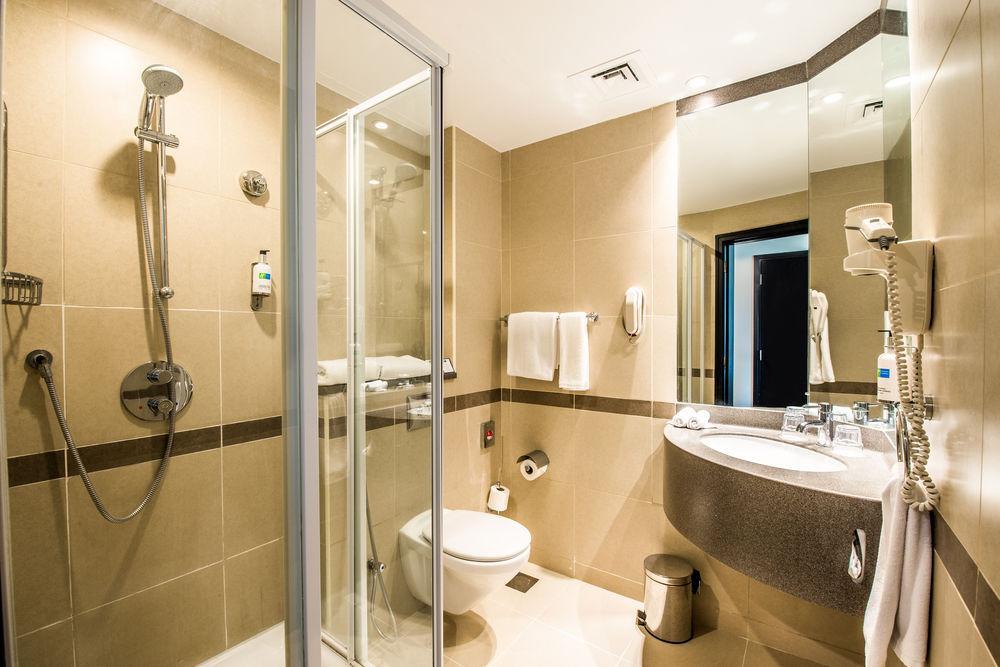 Holiday Inn Express Dubai Safa Park, An Ihg Hotel Екстер'єр фото