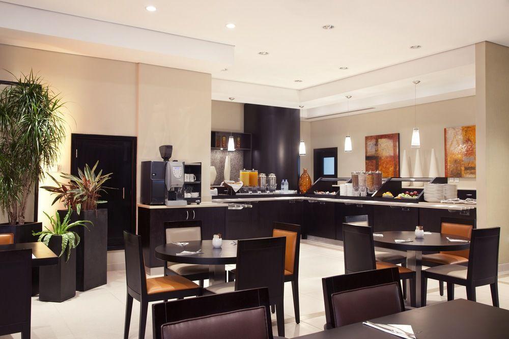 Holiday Inn Express Dubai Safa Park, An Ihg Hotel Екстер'єр фото